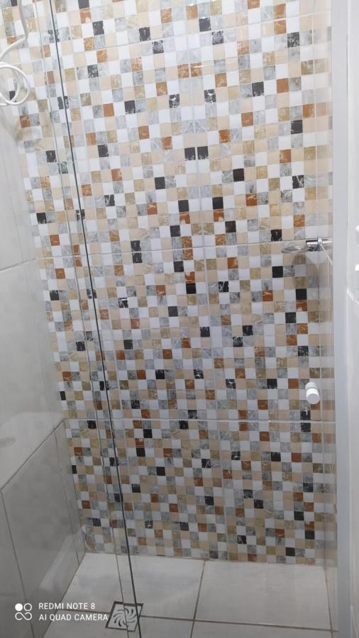 Pousada Quarto Com Tv,Ar,Frigobar,Wifi E Garagem Aparecida  Kültér fotó